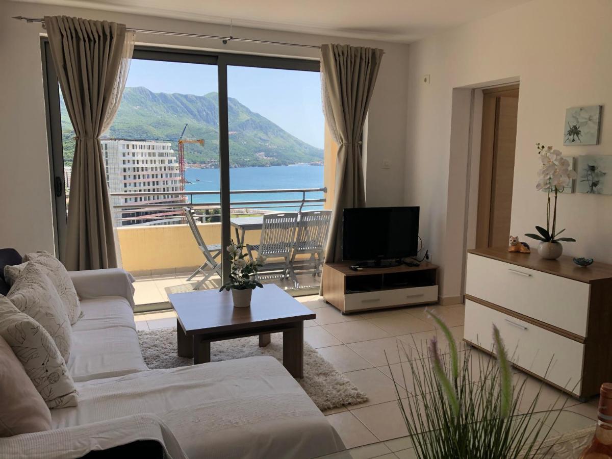 Sea View Two Bedroom Family Apartment With Pool - Sunset Ivanovici Bečići Екстериор снимка
